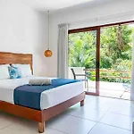 Niik Tulum