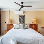 •| Condo Boutique Swim Up En Tulum P/4 • Naaj Tun•