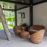 Jungle Ph Private Rooftop & Plunge Pool Ac Wifi