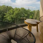 Penthouse With Private Pool, Balcony & Padel Hotel *