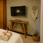 Hotel Penthouse With Private Pool, Balcony & Padel Tulum