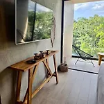Penthouse With Private Pool, Balcony & Padel Hotel