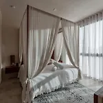Apartahotel Oniric 4*