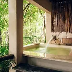 Jungle Sanctuary Wellness Retreat W Pool Bar *