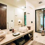 Jungle Sanctuary Wellness Retreat W Pool Bar Сasa de vacaciones *