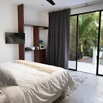 Villa La Veleta Jungle 3 Bedroom Jacuzzi Private Pool *