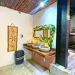 Hotel cápsula Mr Pakal *