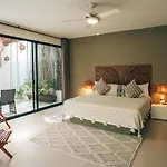 Jungle Sanctuary Wellness Retreat W Pool Bar Tulum