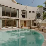 Сasa de vacaciones Jungle - Dual Pools & Fire Pit - Sleeps 16 *