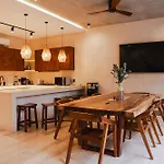 Luxury 5 Bedroom Pool Tiki Bar & Outdoor Gym * Tulum