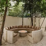 Jungle - Dual Pools & Fire Pit - Sleeps 16 *