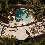 Jungle - Dual Pools & Fire Pit - Sleeps 16