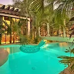 Oasis Heated Private Pool Daily Housekeeping Prime Location *