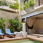 Luxury 5 Bedroom Pool Tiki Bar & Outdoor Gym Villa Tulum