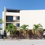 Una Luna By Luwii Stays