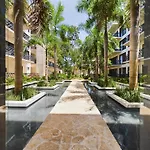 Palais By Luwii *