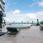 Oceanfront 3Br Natural Design Condo - Tankah