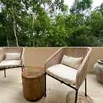 Apartamento 1br Retreat With Balcony And Wellness Amenities Tulum