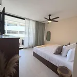 Ph De 2 Rec, Gim, Cine Y Jacuzzi Privado En * Tulum