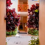 Apartahotel Nah 4*
