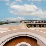 Deja Vu - Stylish 2Br Luxury Apartment With Private Pool