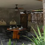 Exclusive 2br Lock-off Huge Terrace & Private Pool Humana *