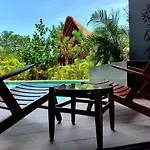 Family 2 Bedrooms Swim Up