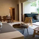 3br Jungle Escape With Luxe Plunge Pool- Holistika Сasa de vacaciones