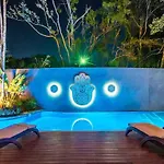 Сasa de vacaciones Designer Luxury With Private Pool Oasis