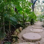 Private 6Br Jungle Compound With Rooftop Pool