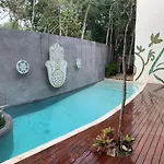 Designer Luxury Villa With Private Pool Oasis