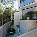 Designer Luxury Villa With Private Pool Oasis