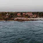 Beachfront Mansion For 24 Guests In Villa *