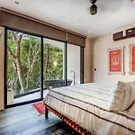 Designer Luxury With Private Pool Oasis Сasa de vacaciones