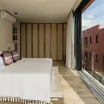 Beachfront Mansion For 24 Guests In Villa