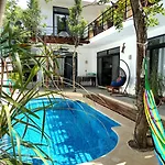 Tucanes Villa *