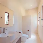 Сasa de vacaciones Private 6br Jungle Compound With Rooftop Pool Tulum