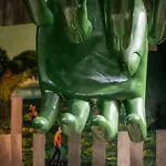 New Luxury 4-Bedroom Villa With Private Pool & Spa Access - Barney\'S Ny