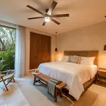 Artila Haven Rooftop Jacuzzi W Open Views