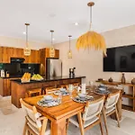 Jungle Penthouse W Sunset Rooftop Private Pool