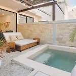 Apartamento Luxury 2br Retreat With Private Pool & *