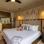 Bakal Luxury condos