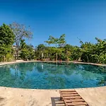 Modern With Pool Fast Wifi Perfect *