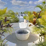 Apartment 107 Private Pool & King Bed Seremonia *