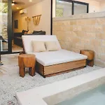 Luxury 2br Retreat With Private Pool & Apartamento *