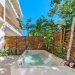 Modern With Pool Fast Wifi Perfect Tulum