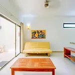 In The Heart Of - Location In Town Apartment