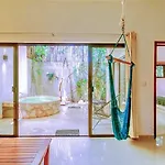 In The Heart Of - Location In Town Apartment Tulum