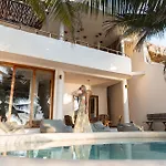 Zorba Tulum Beach Homes