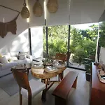 Luxury Jungle Loft, 7 Pools, Rooftop Panoramic View, Beach Shuttle, Fast Wifi